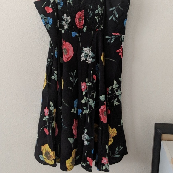 Old Navy Floral Dress - Picture 4 of 4